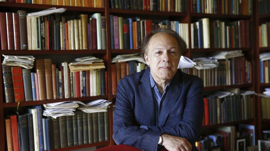 Mor l’escriptor Javier Marías, autor clau de la literatura espanyola de l’últim mig segle