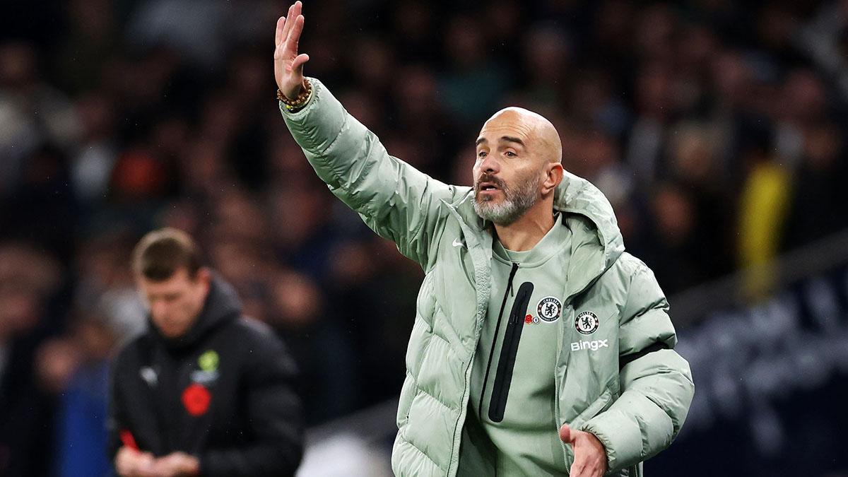 El técnico del Chelsea, Enzo Maresca durante un partido de la Premier League