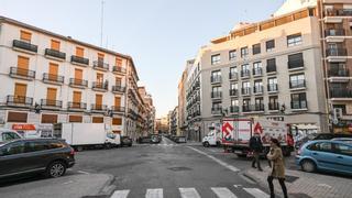 El ayuntamiento empieza a tramitar la tarjeta para la zona de aparcamiento para residentes de La Roqueta