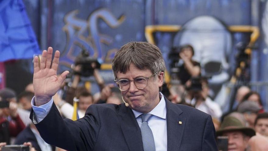 Puigdemont amenaza con retirar el apoyo a Sánchez si Illa &quot;hace un Collboni&quot; y le arrebata la presidencia