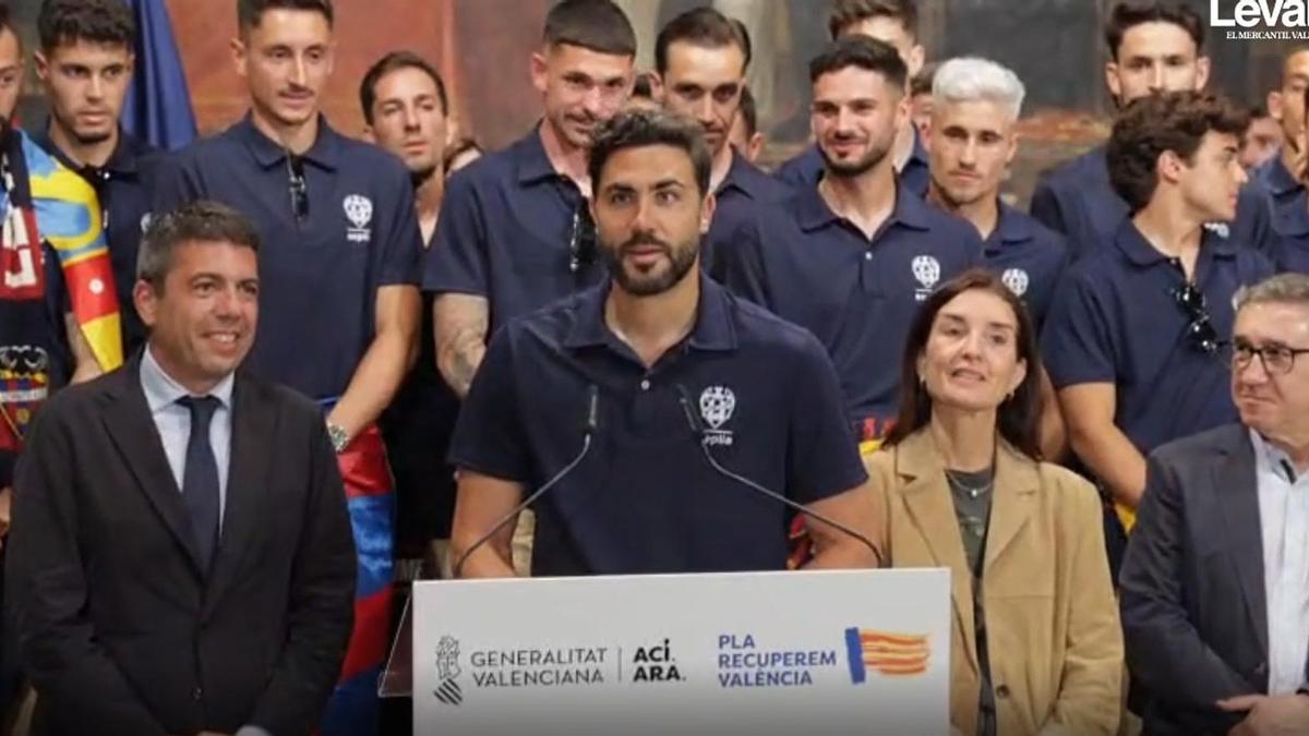 Iborra, capitán del Levante UD, agradece el apoyo de los levantinistas