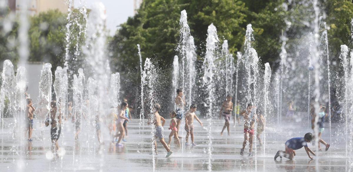 Un altre dimecres infernal deixa 44,4 graus a València i 42,4 a Catalunya  | FERNANDO BUSTAMANTE:
