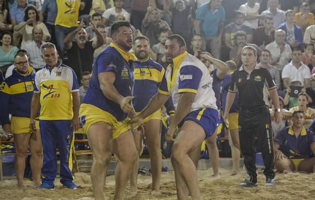 07/07/2017. ARUCAS. Final de la lucha corrida entre Unión Gáldar y Maninidra. Campeón el Club de Lucha Unión Gáldar.