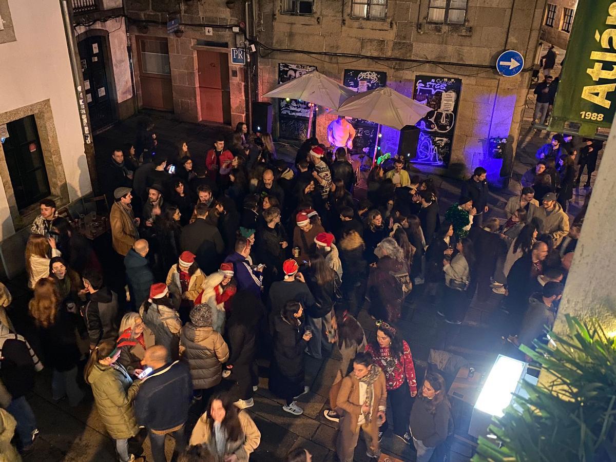 Ambiente en el tardeo celebrado el año pasado en Santiago