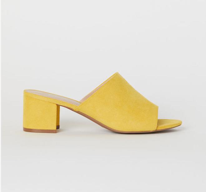 Mule amarillo, de H&amp;M