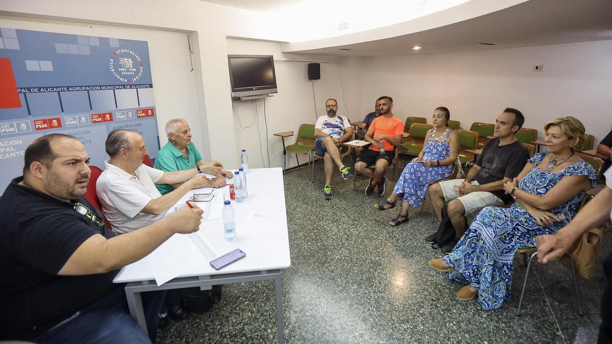 Una reunión celebrada recientemente por la ejecutiva del PSOE de Alicante en la sede de Pintor Gisbert