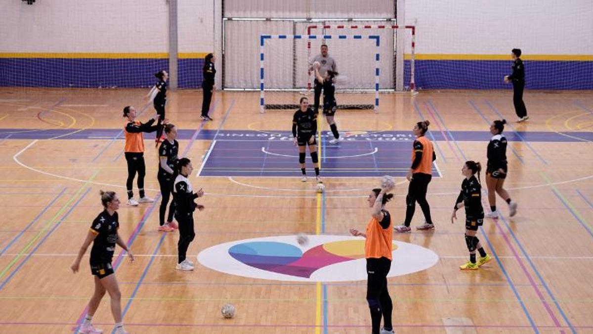 El equipo de Suso Gallardo se entrena en el Rubén Ruzafa.