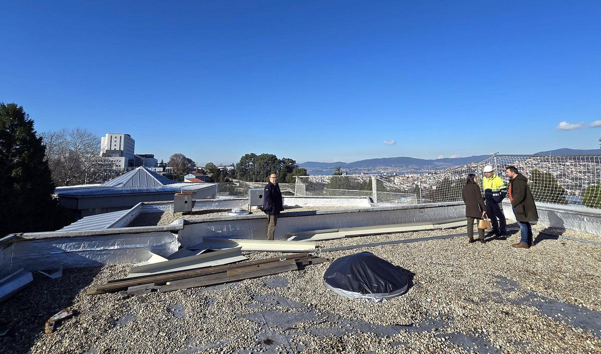 Los 6.000 metros cuadrados de cubiertas del CIFP Manuel Antonio han sido renovadas