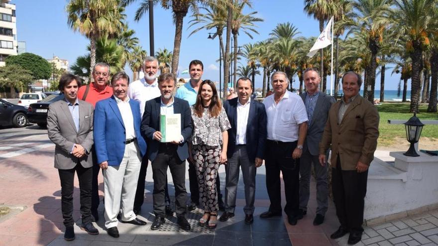 José Fiscal presentó ayer esta nueva guía en Torremolinos.