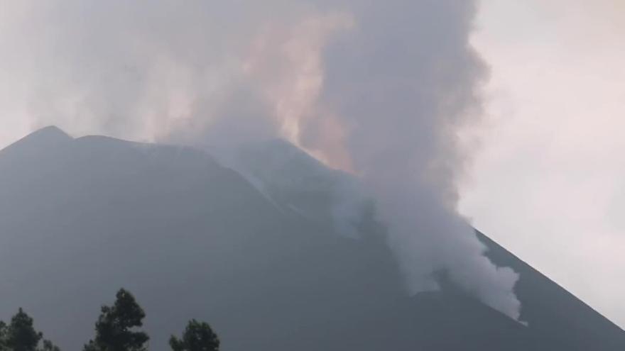 Erupción del volcán de La Palma hoy 4 de noviembre desde Tacande