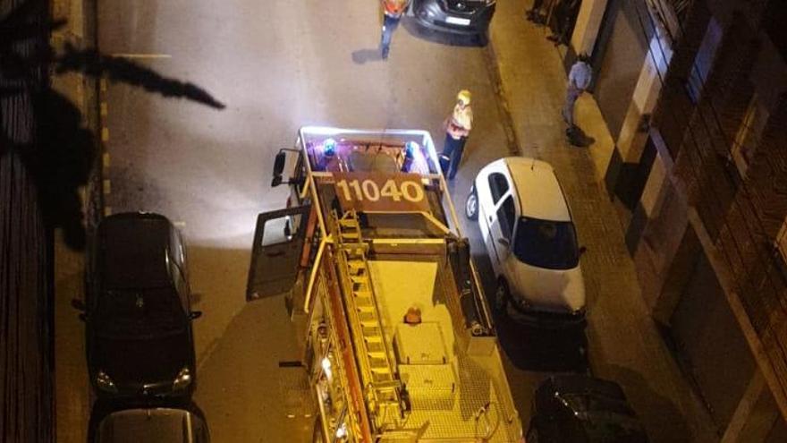 Ensurt per un foc a la sala de comptadors d&#039;un bloc del carrer Bailèn