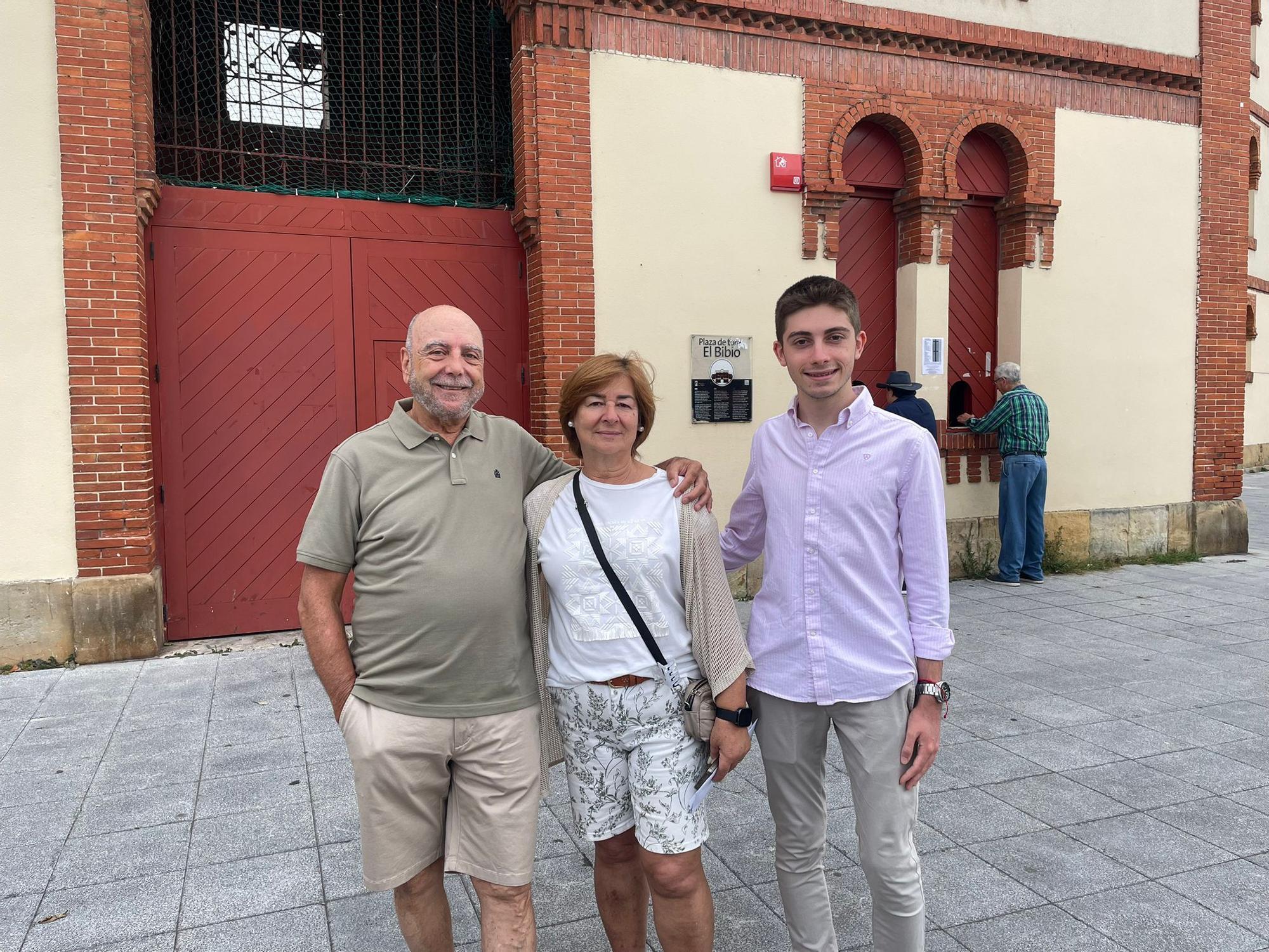 El inicio de la renovación de abonos de la feria taurina de Gijón, en imágenes
