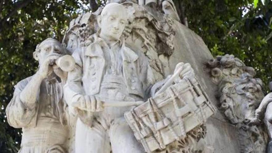 Reparan el monumento a Teodoro Llorente tras siete años