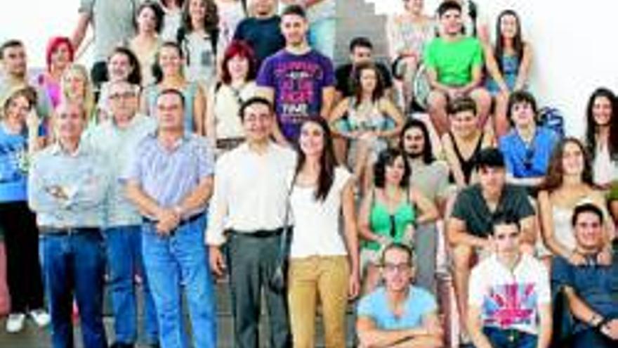 El campo de trabajo de Torreparedones comienza con 35 jóvenes