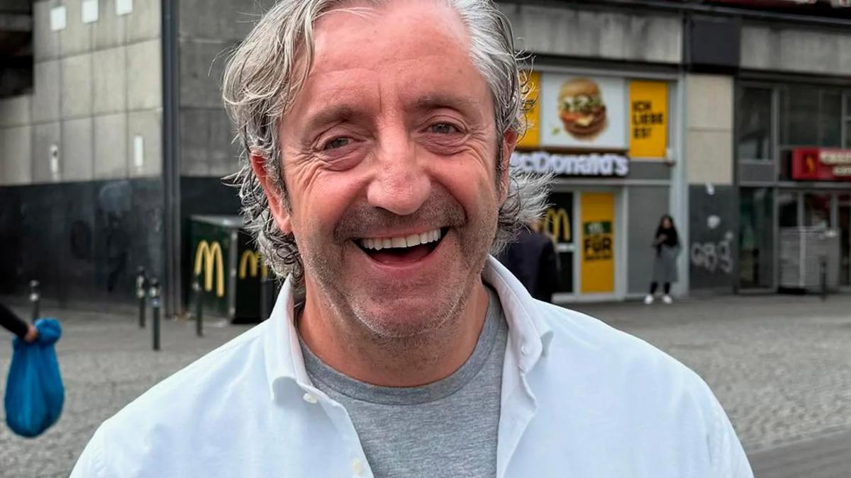 Josep Pedrerol (60 años) confiesa de qué equipo es: "Es algo que antes no decía y cuando lo comenté, tampoco nos lo creemos"