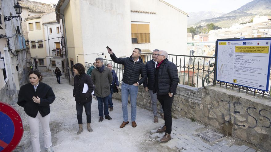 En marcha las obras de una nueva red de aguas pluviales para la explanada del Castillo y el Barrio Medieval de Caravaca