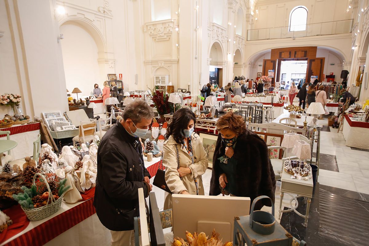 Adevida organiza una nueva edición del Baratillo de Navidad en San Felipe Neri