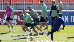 Los jugadores del Atlético de Madrid, durante el entrenamiento previo al partido frente al Inter.