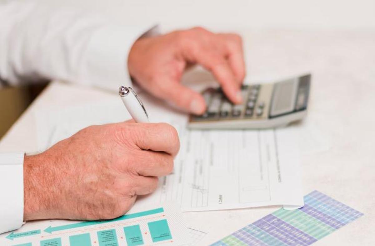 Avís important per als autònoms: Hisenda fixa tres regles per poder deduir despeses a la declaració de la Renda