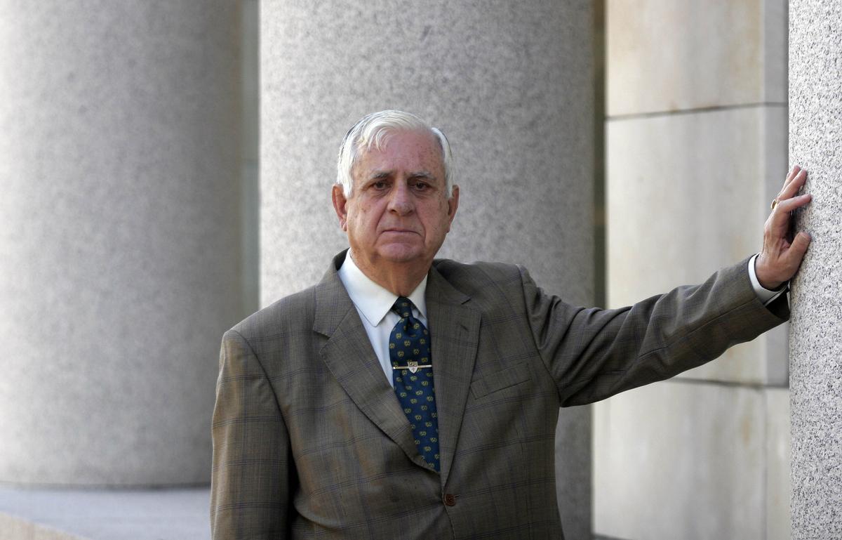 Manuel Fernández Areal, profesor emérito de Periodismo