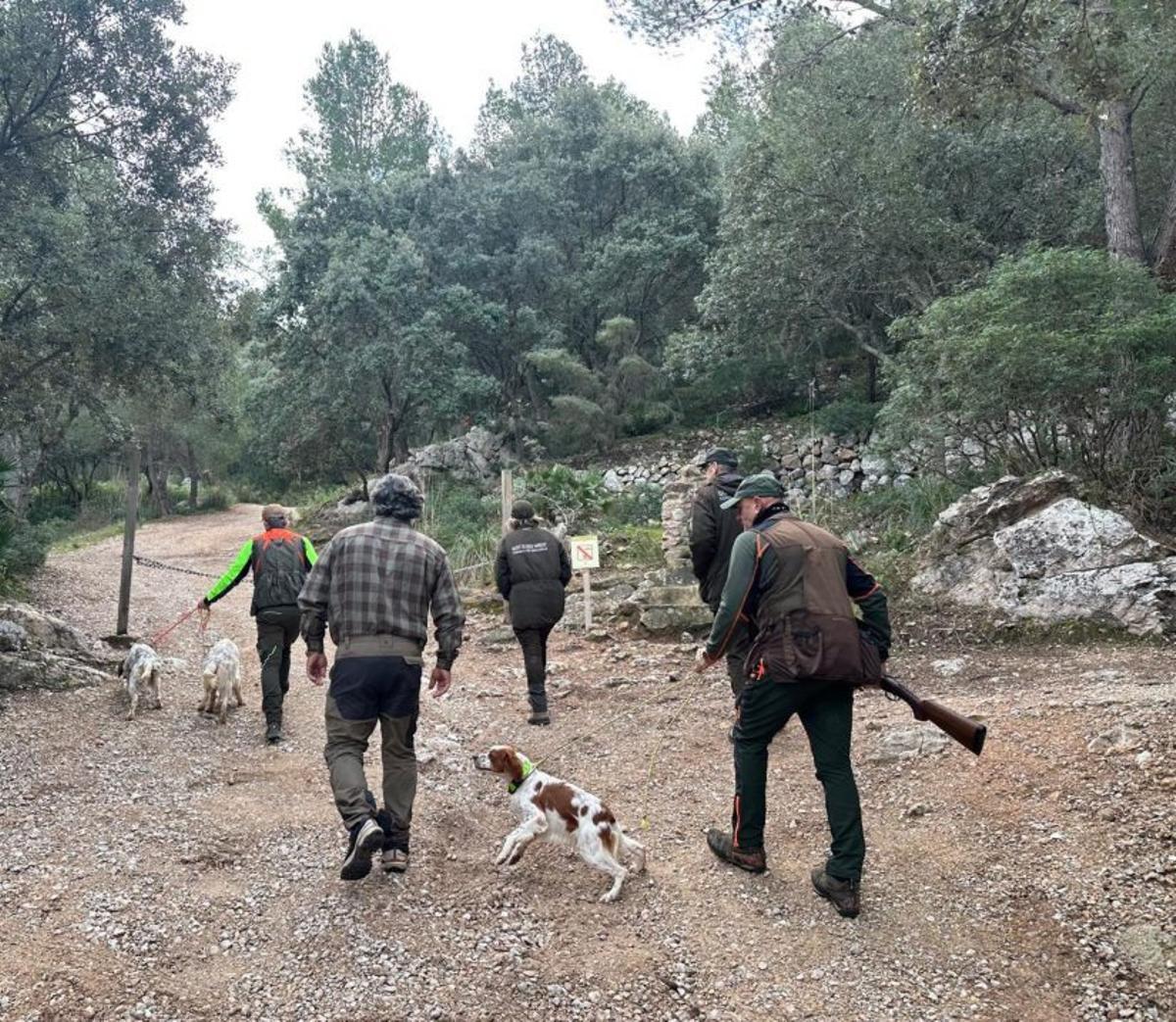 Motorradfahrer auf der Ma-10.