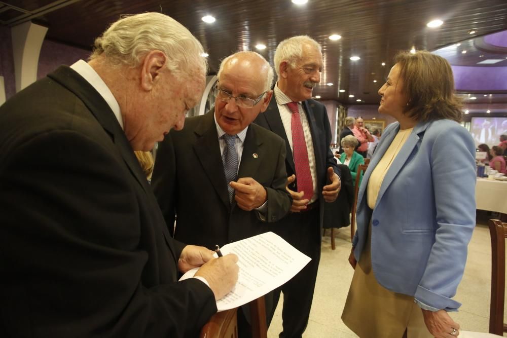 ENTREGA DE LA AMURAVELA DE ORO EN EL HOTEL LUPA DE