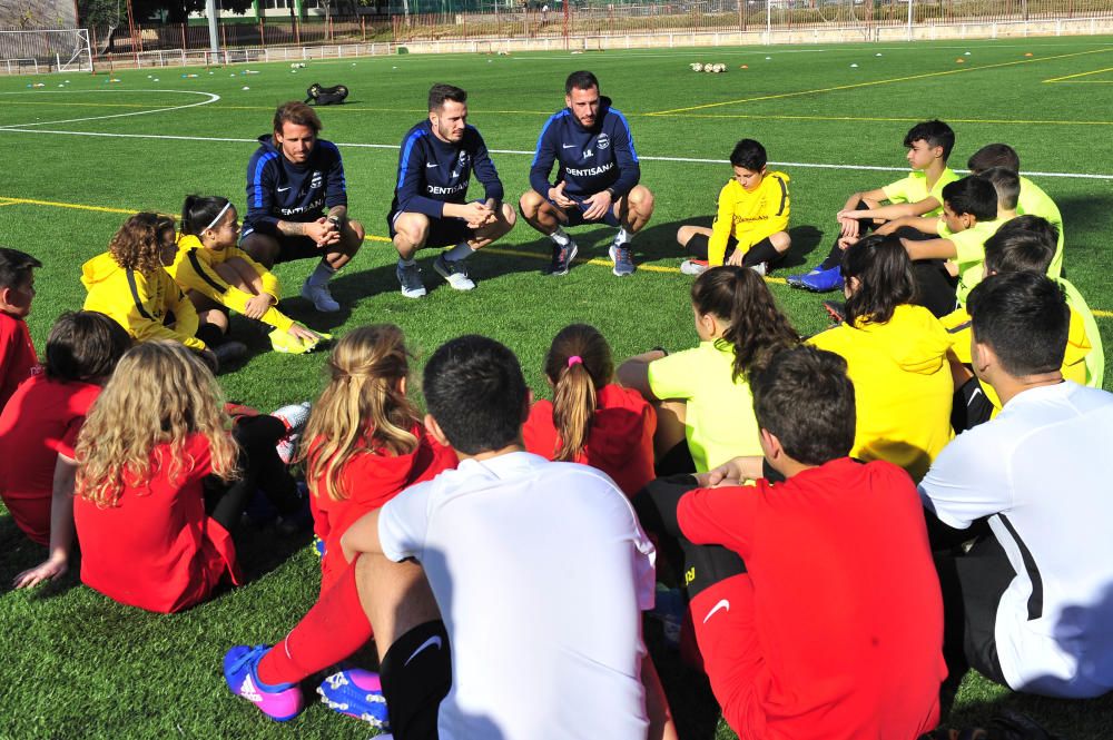 Saúl inicia en Elche el clínic Winter de la Academia Ñíguez Sport