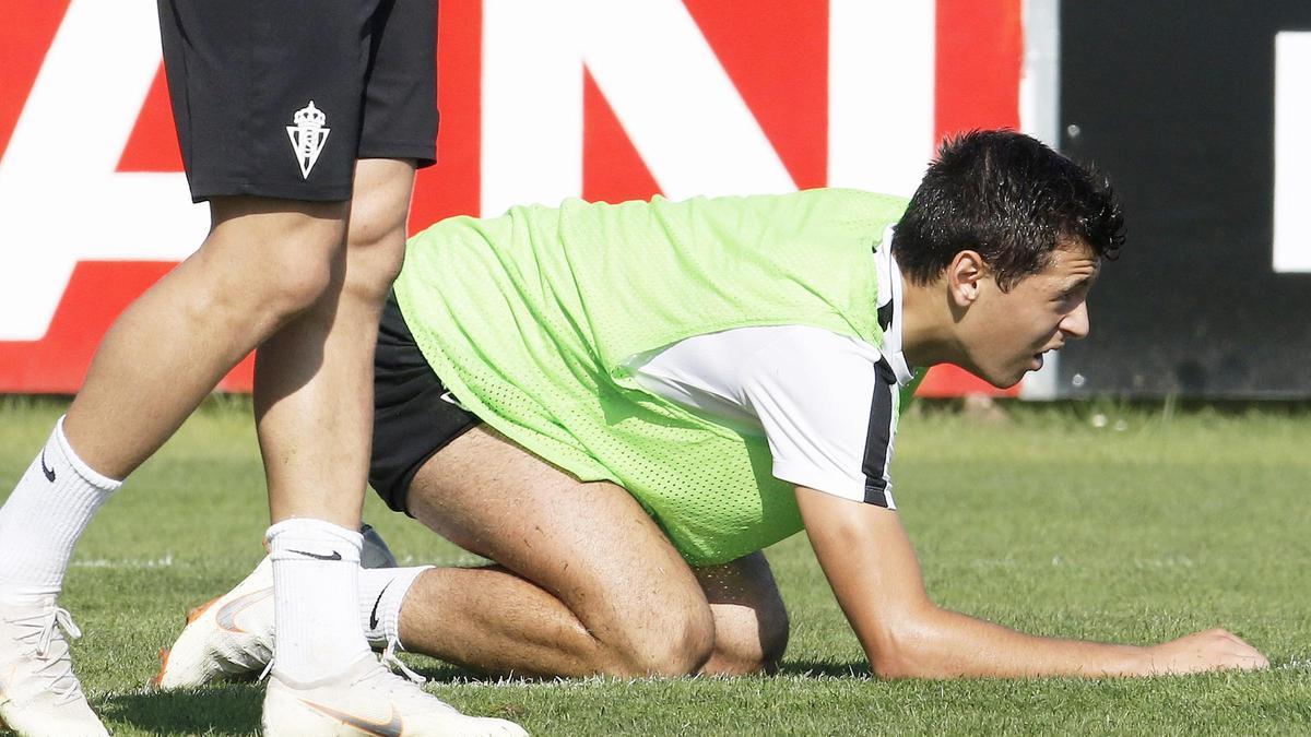 Pelayo Morilla, en un entrenamiento con el Sporting