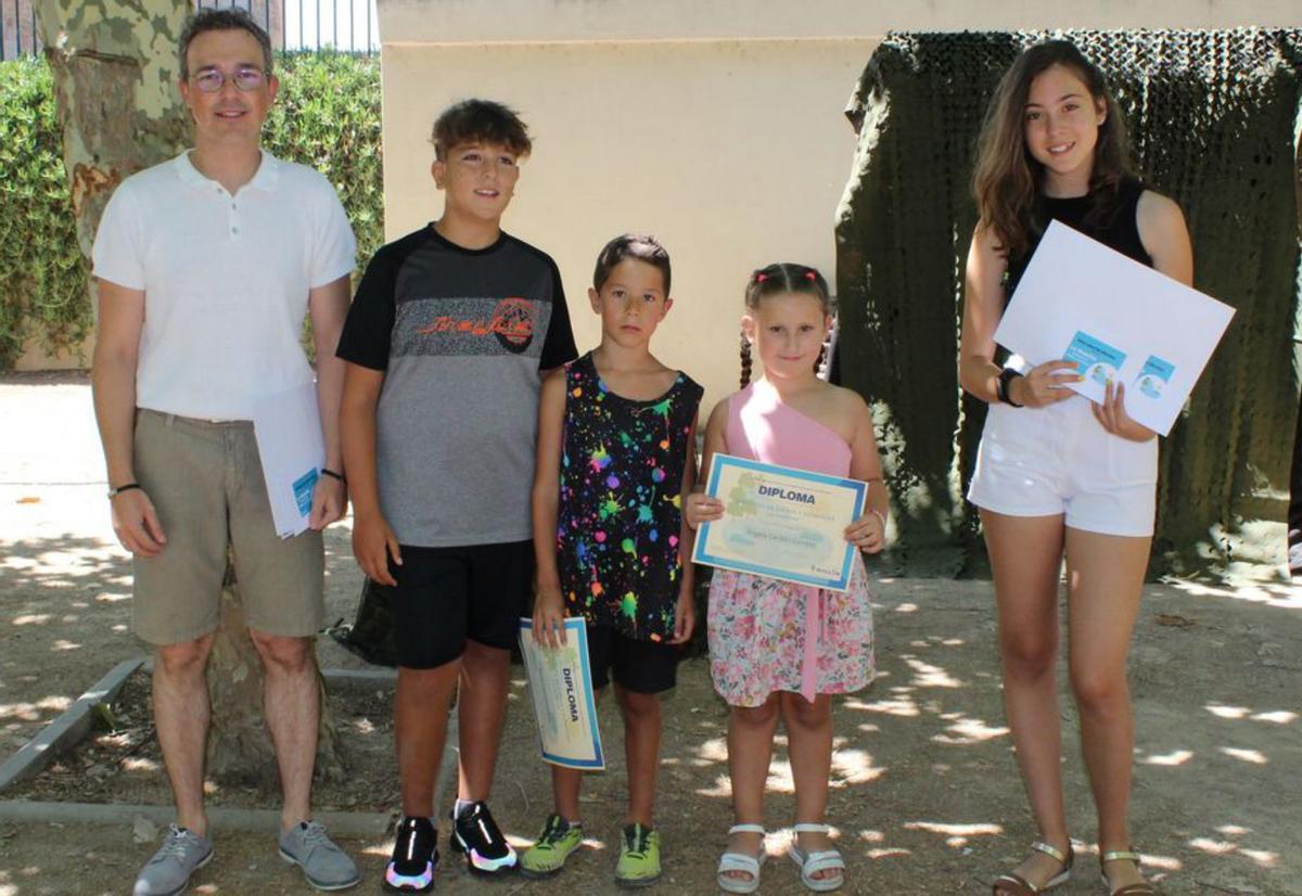 Ganadores del ‘Concurso de Dibujo y Escritura La Huecha’. | SERVICIO ESPECIAL