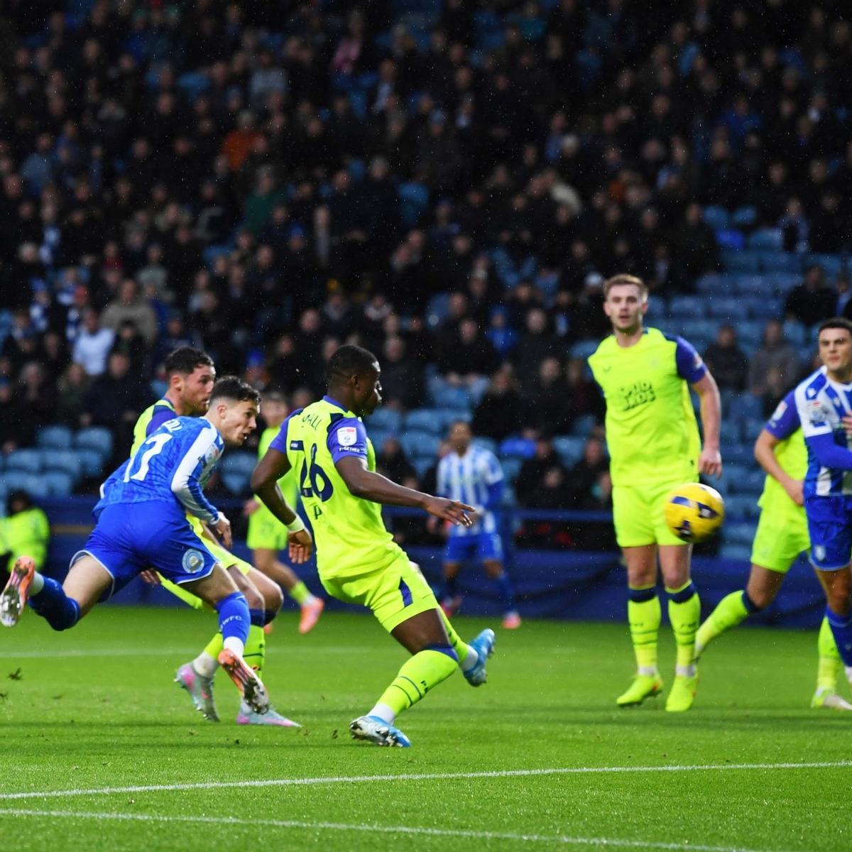 El Wednesday perdió en su más reciente partido liguero 2-3 ante el Preston