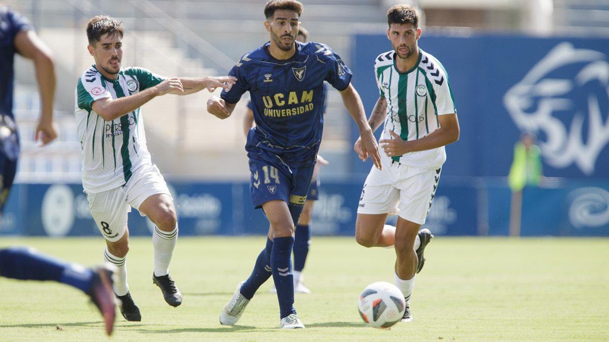 Yasser durante el partido ante el Torremolinos