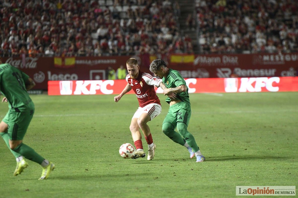 Así fue el encuentro del play off del Real Murcia y el Nástic en la lucha por el ascenso