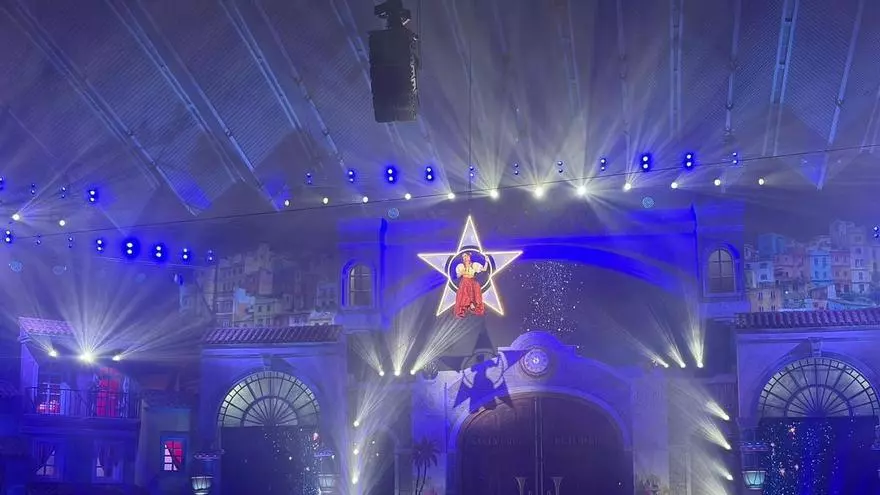 Arranca la gala de elección de la reina del Carnaval de Santa Cruz de Tenerife