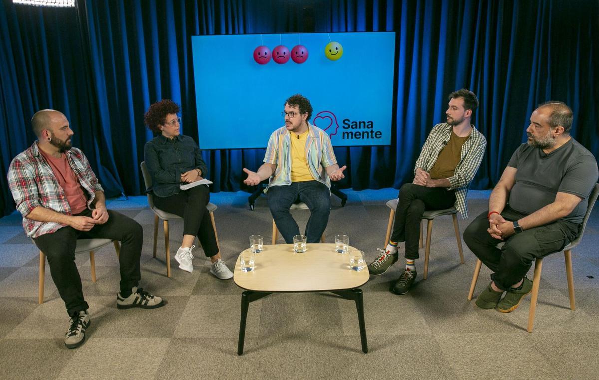 Debate sobre LGTBI y salud mental en EL PERIÓDICO
