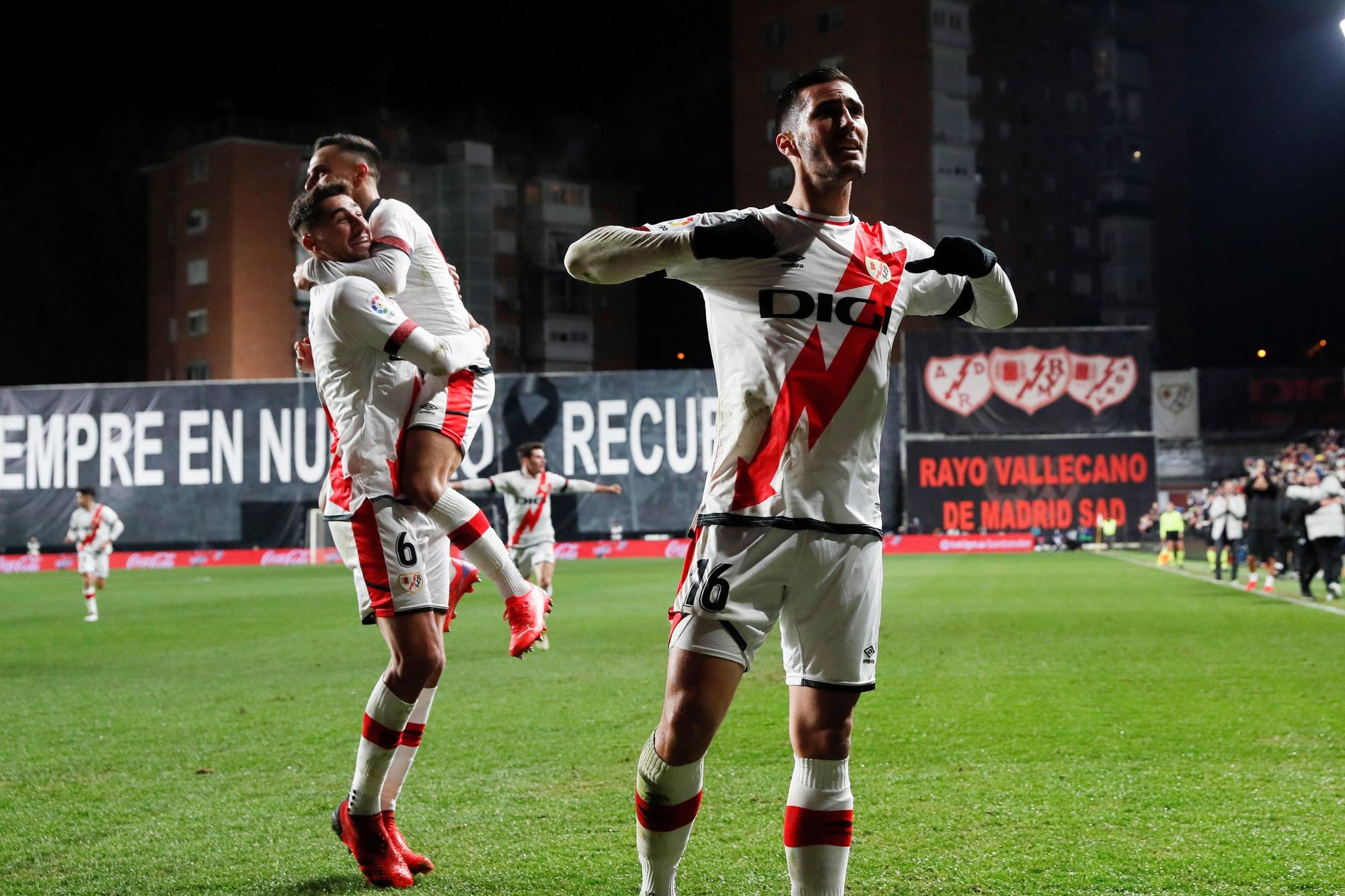 Esperpéntico Mallorca en Vallecas (3-1)