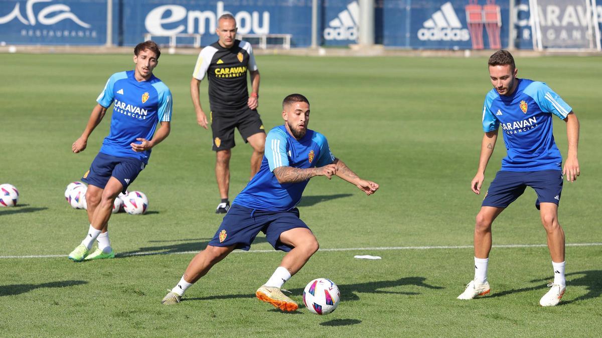 Luis Carbonell, en un entrenamiento con el Real Zaragoza.