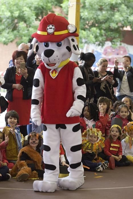 Un circo en el colegio Laviada