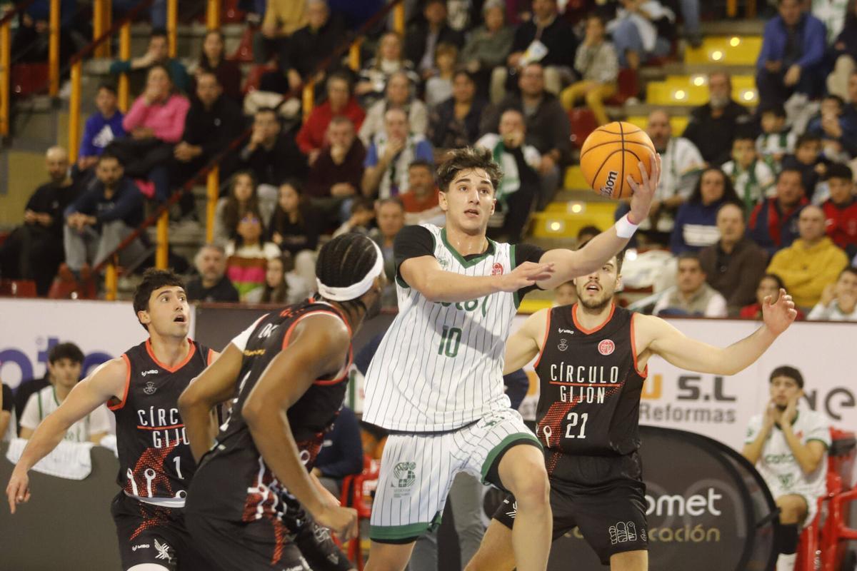 El encuentro Coto Córdoba de Baloncesto - Círculo Gijón, en imágenes El encuentro Coto Córdoba de Baloncesto - Círculo Gijón, en imágenes