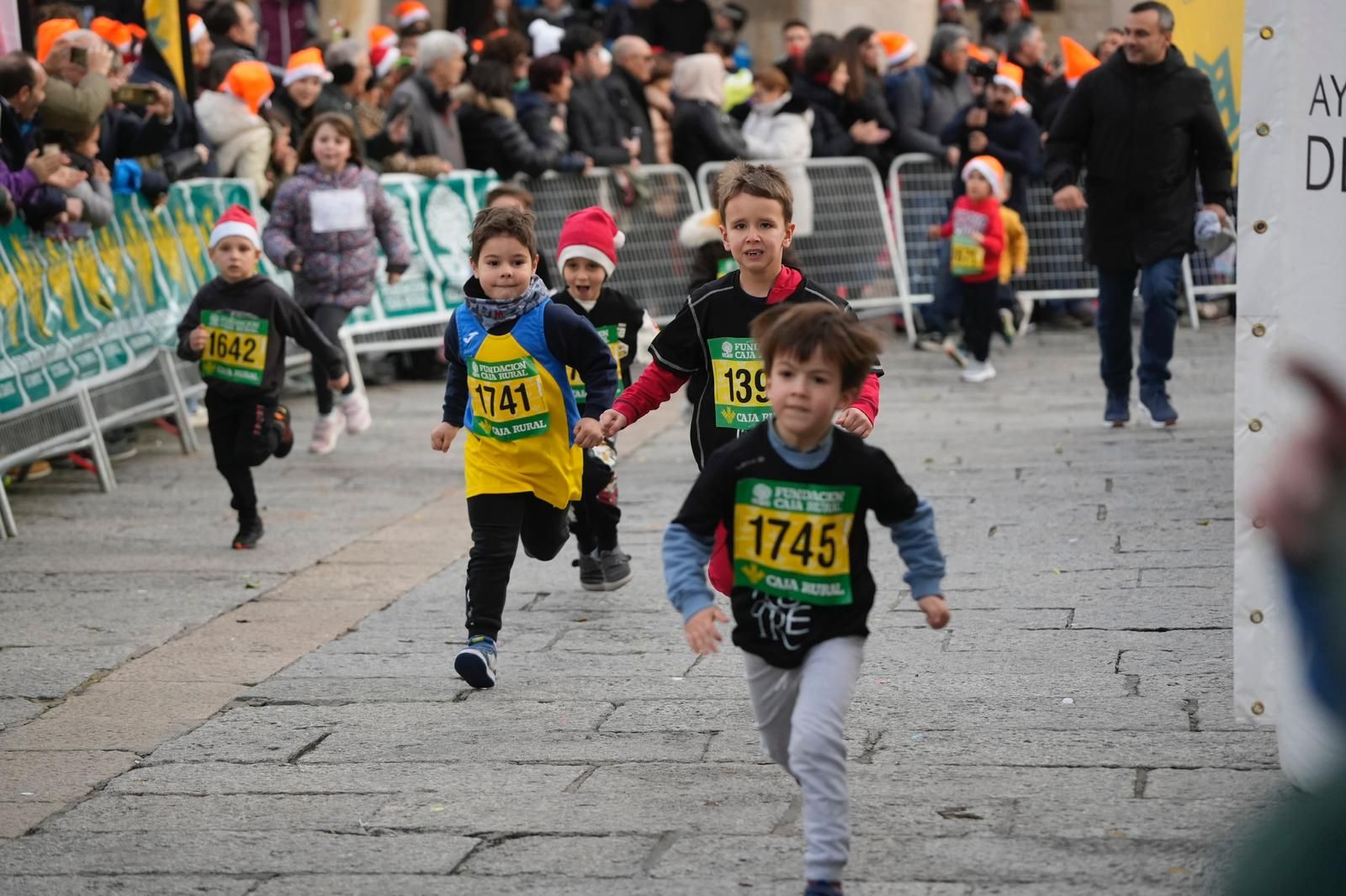 GALERÍA | Las mejores imágenes de la San Silvestre Zamorana 2023