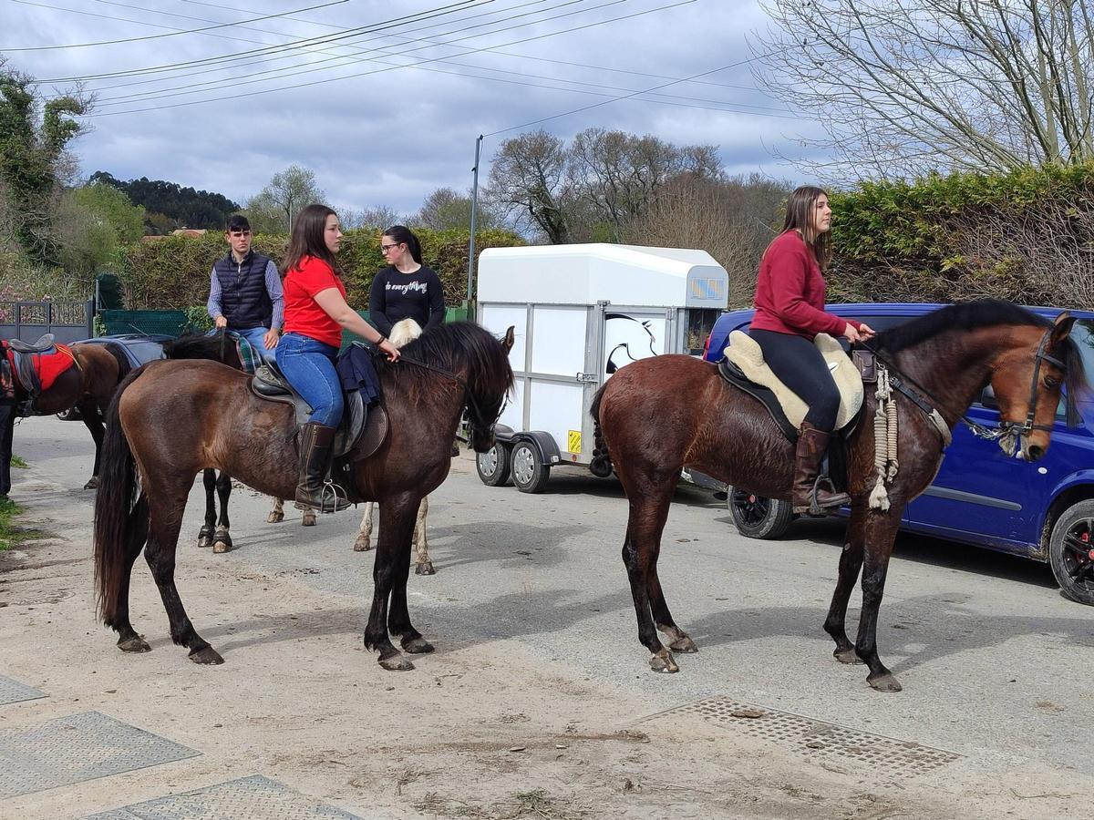 Participantes en la XIII Xuntaza Cabalar pola Costa