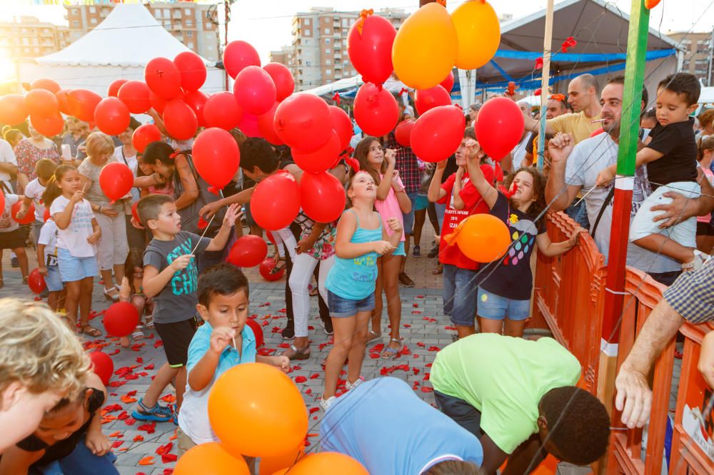 Inauguración de la feria de fiestas en la plaza Mayor