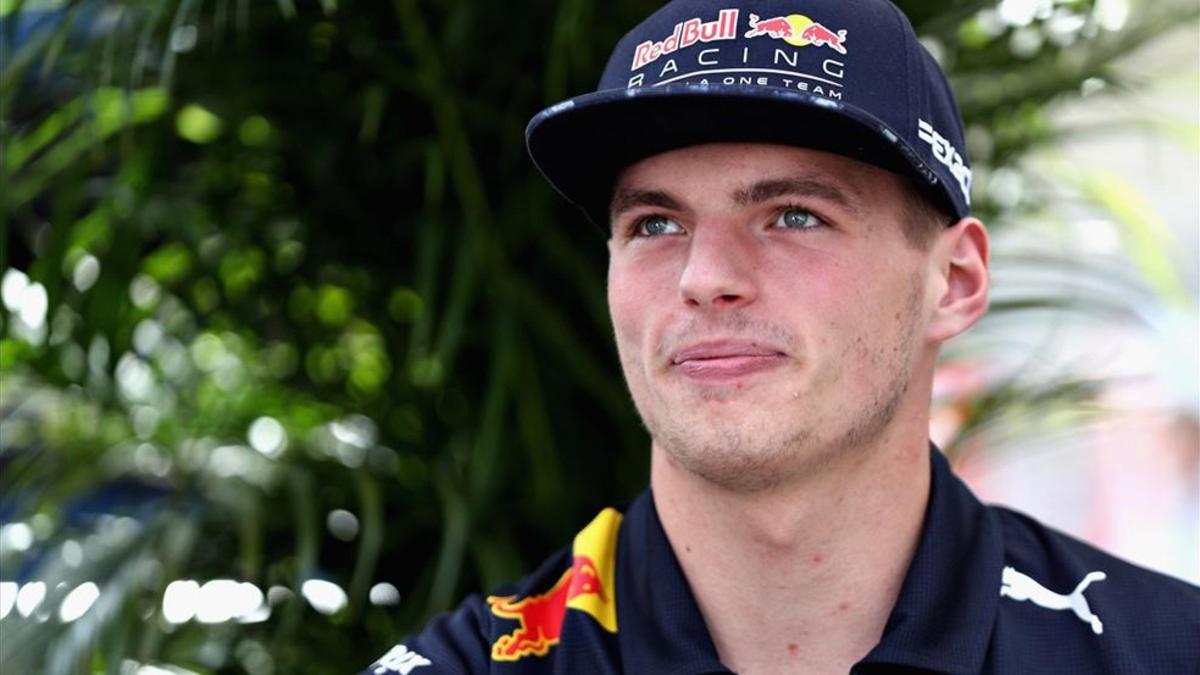 Max Verstappen, en Red Bull hasta 2020