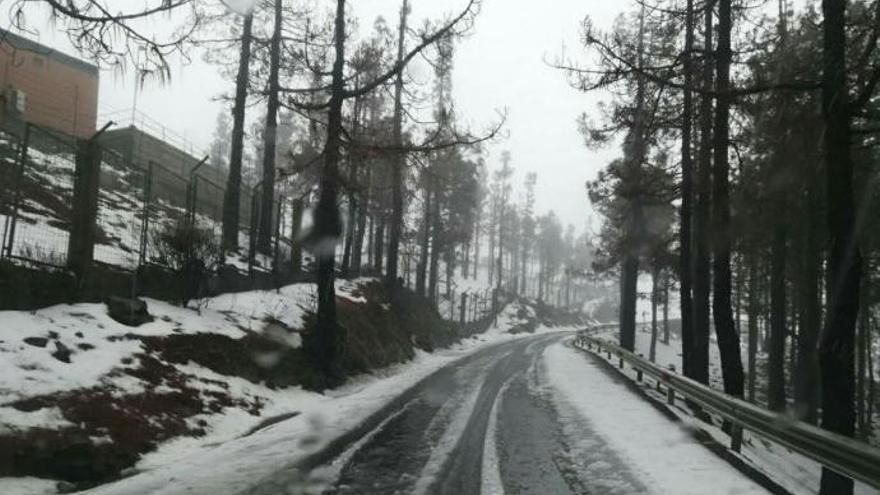 Las carreteras de la Cumbre llenas de nieve