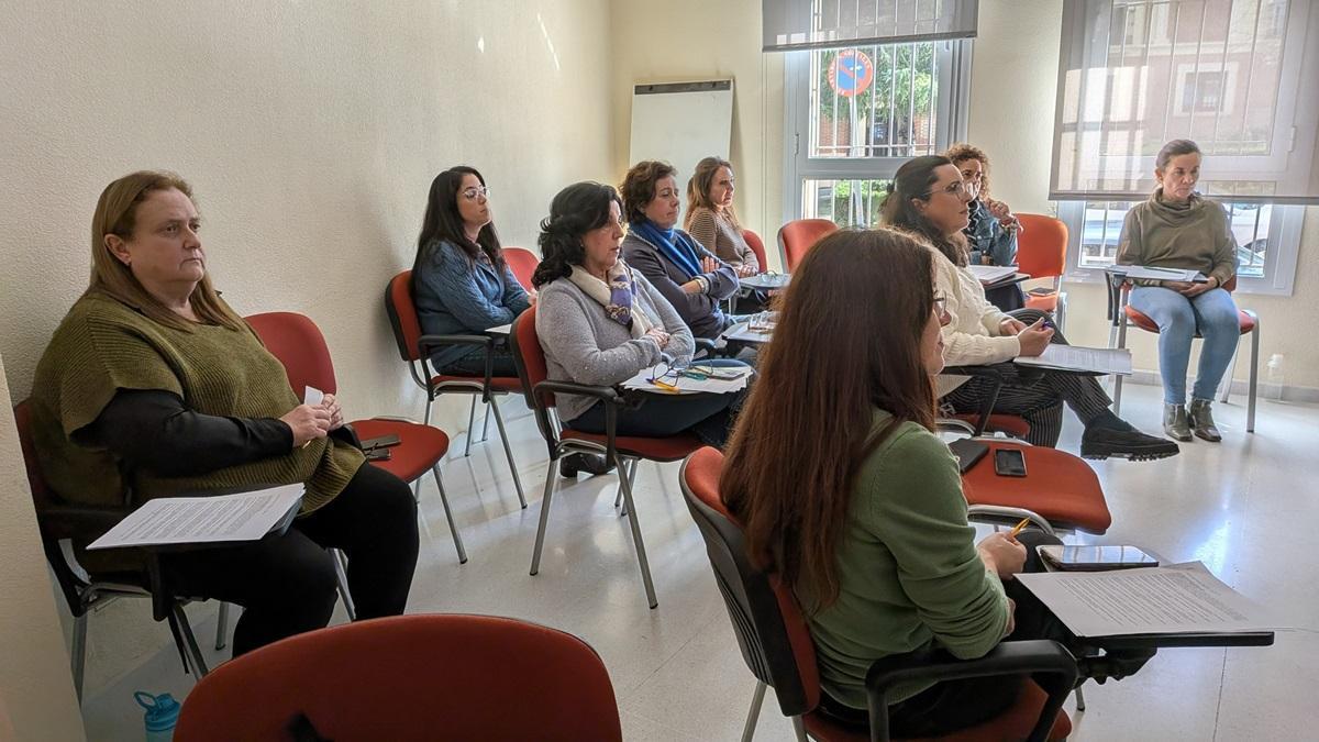 Una de las sesiones de la auditoría en el Centro Municipal de Servicios Sociales de Lucena.