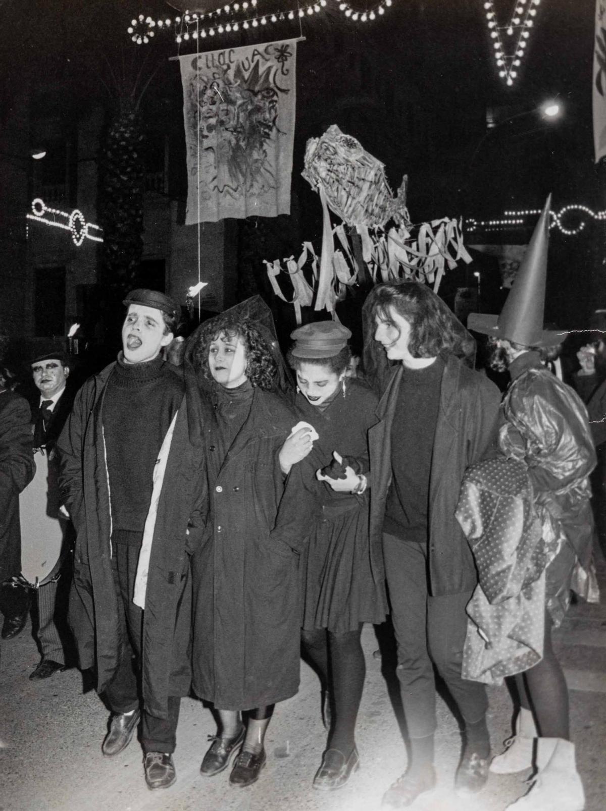 Así se celebraba el Carnaval en Alicante a finales de los años 80