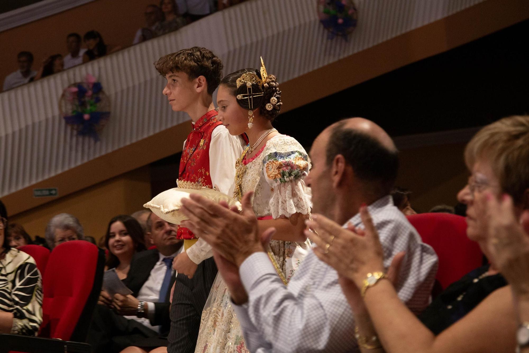 Cheste presenta a la Reina de la Vendimia de 2023 en el 50 aniversario de la fiesta