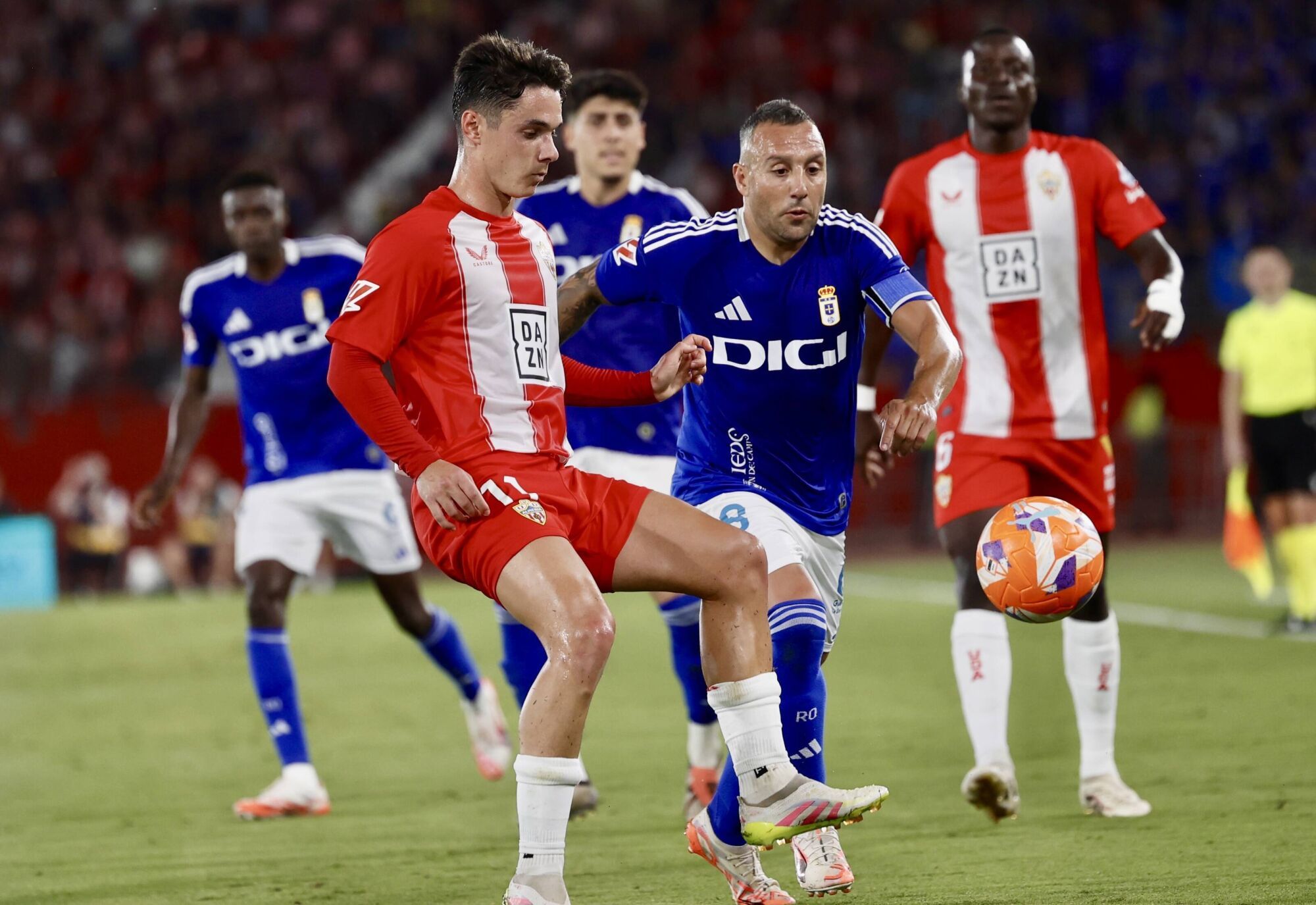 Así fue el primer partido del play-off entre el Almería y el Real Oviedo 