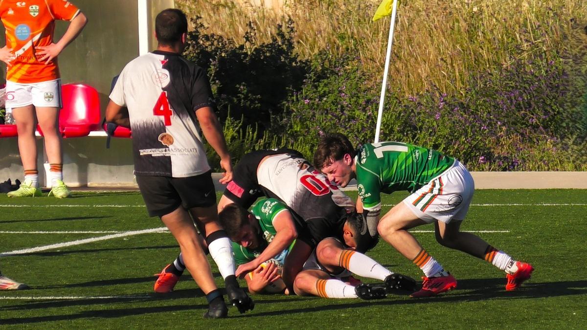 El Toro gana el derbi y deja muy tocado al Palma Rugby Unión (31-46)