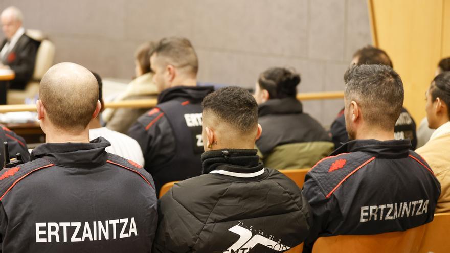 Los acusados de dejar en estado vegetativo a un joven de Vizcaya dicen no recordar haberlo agredido
