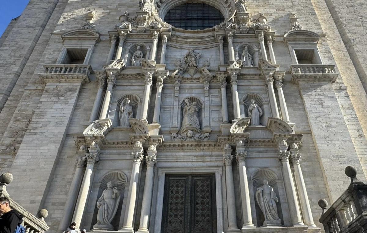Imatge general de la façana principal de la catedral de Girona